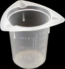 Medegen Tri-Pour Beakers, MDG PL5930-800